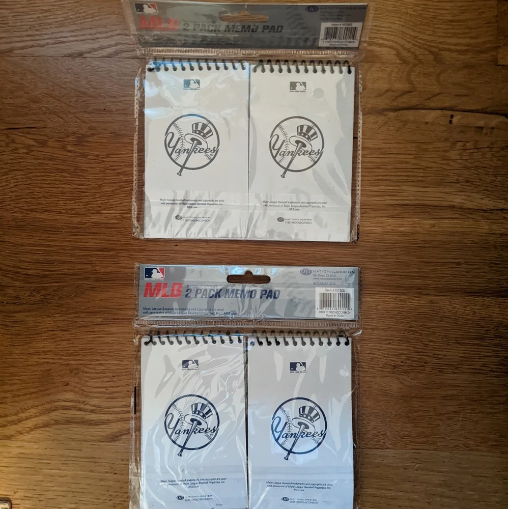 New York Yankees notebook set